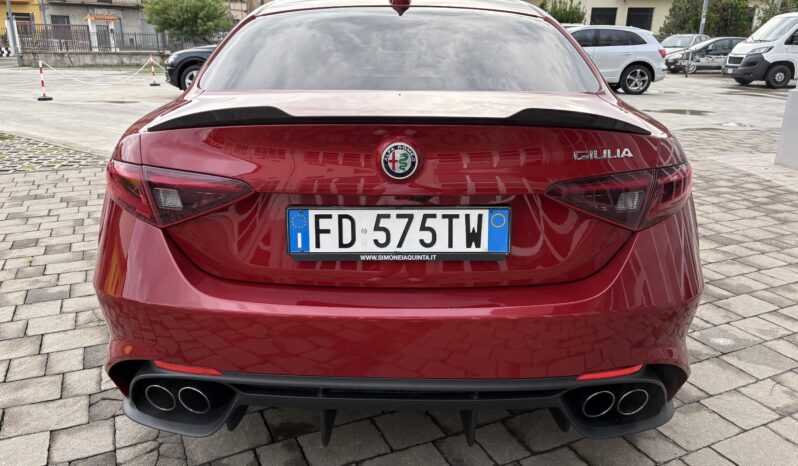 Alfa Romeo Giulia 2.9 T V6 Quadrifoglio MANUALE full